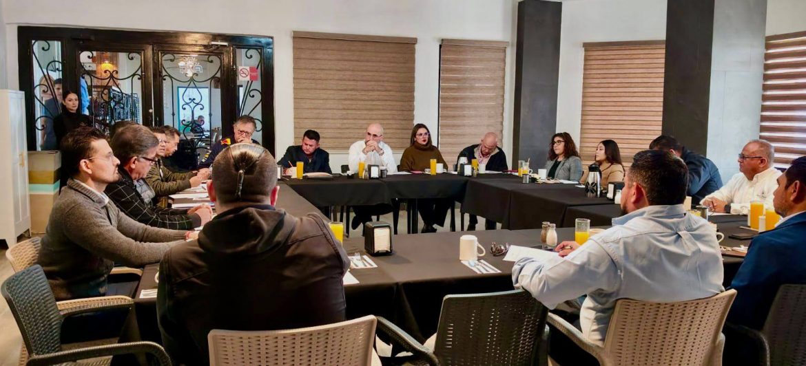 Autoridades y sector turístico analizan panorama y estrategias para fortalecer el turismo en Puerto Peñasco.