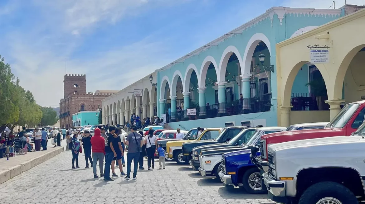 Álamos prepara la edición 26 de la Exposición de Autos Clásicos y Antiguos.