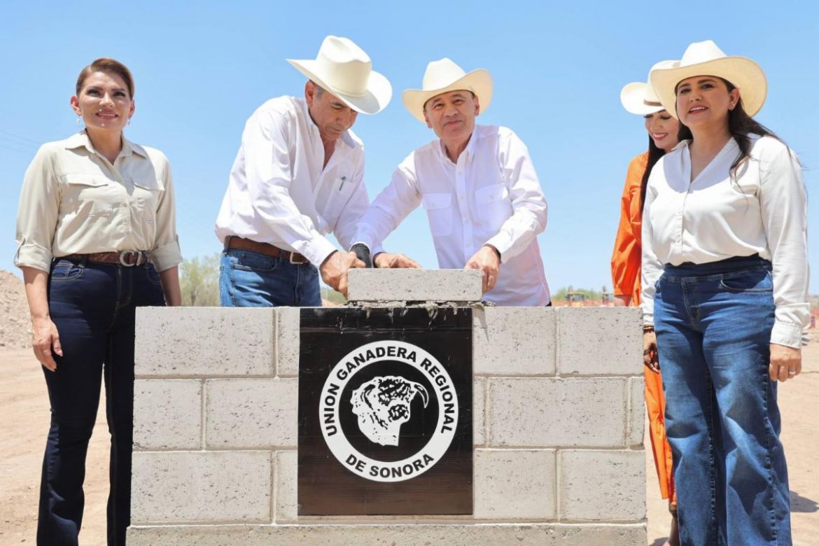 PONEN PRIMERA PIEDRA del Centro Integral Ganadero
