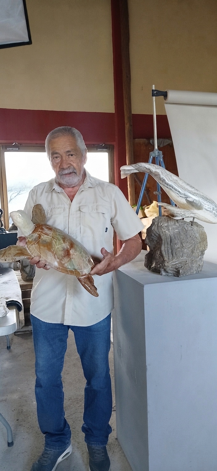 Jess Dávila escultor de la Sierra Alta presentará exposición en el MUSAS.